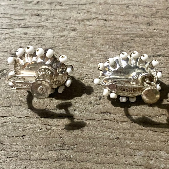 Vintage Signed Miriam Haskell White Earrings - Picture 3 of 3